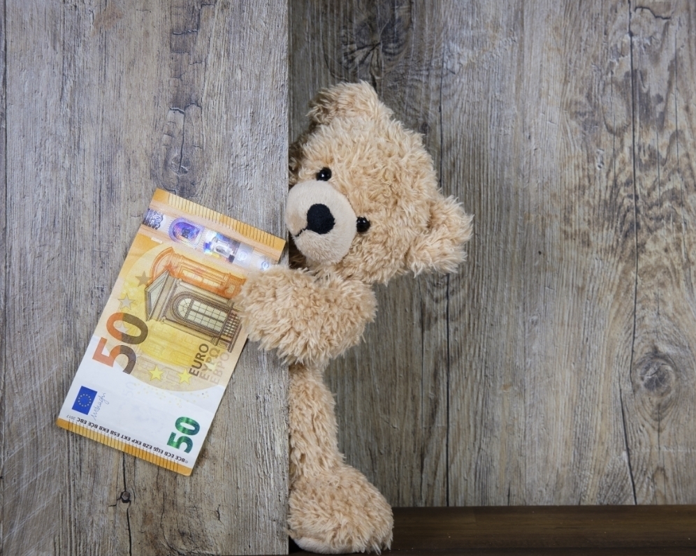 Výplata v hotovosti: prežitok alebo výhodnejšie peniaze?